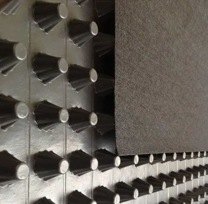 Qualité  Black HIPS Dimple Plastic Drainage Board ISO9001 Certificated usine