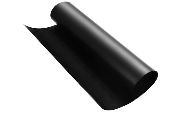 HDPE Geomembrane de contenu de noir de carbone de 1.0mm 1.5mm 2.0mm pour le projet de décharge